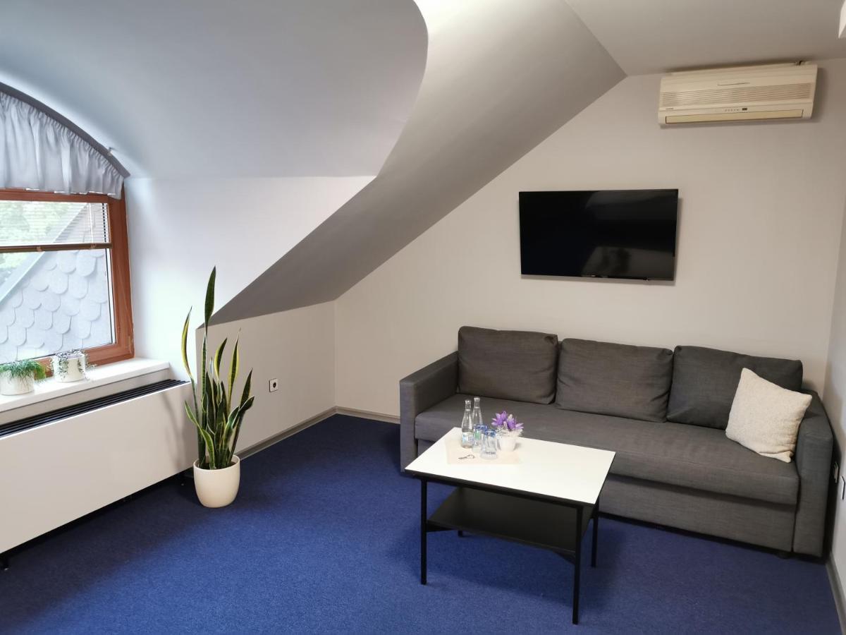 Hotel U Racka Ostrožská Nová Ves Bagian luar foto
