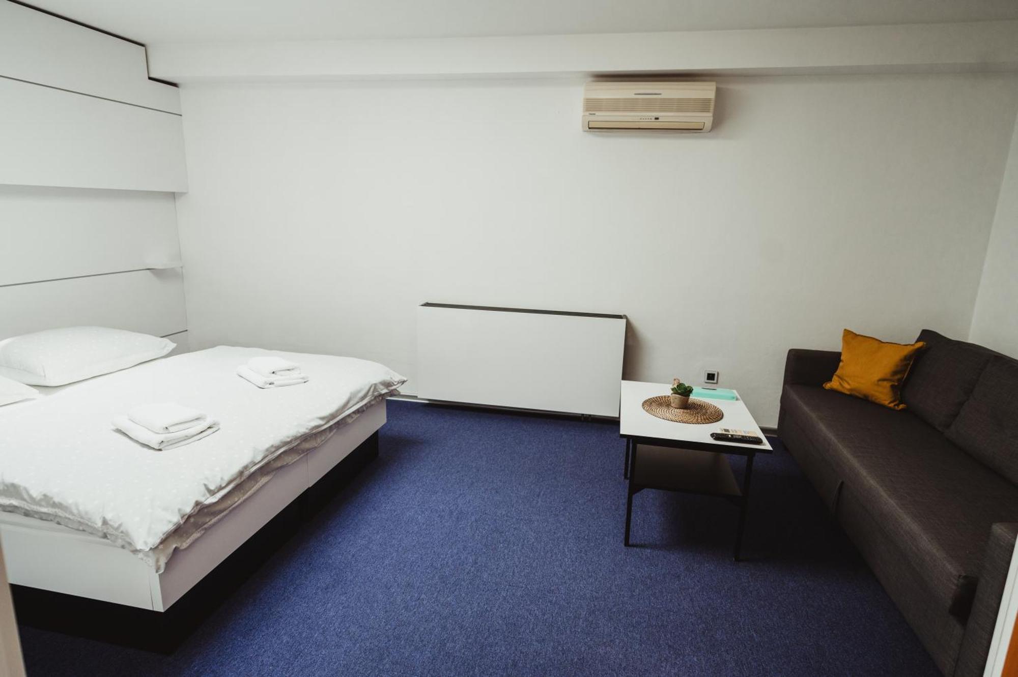 Hotel U Racka Ostrožská Nová Ves Bagian luar foto