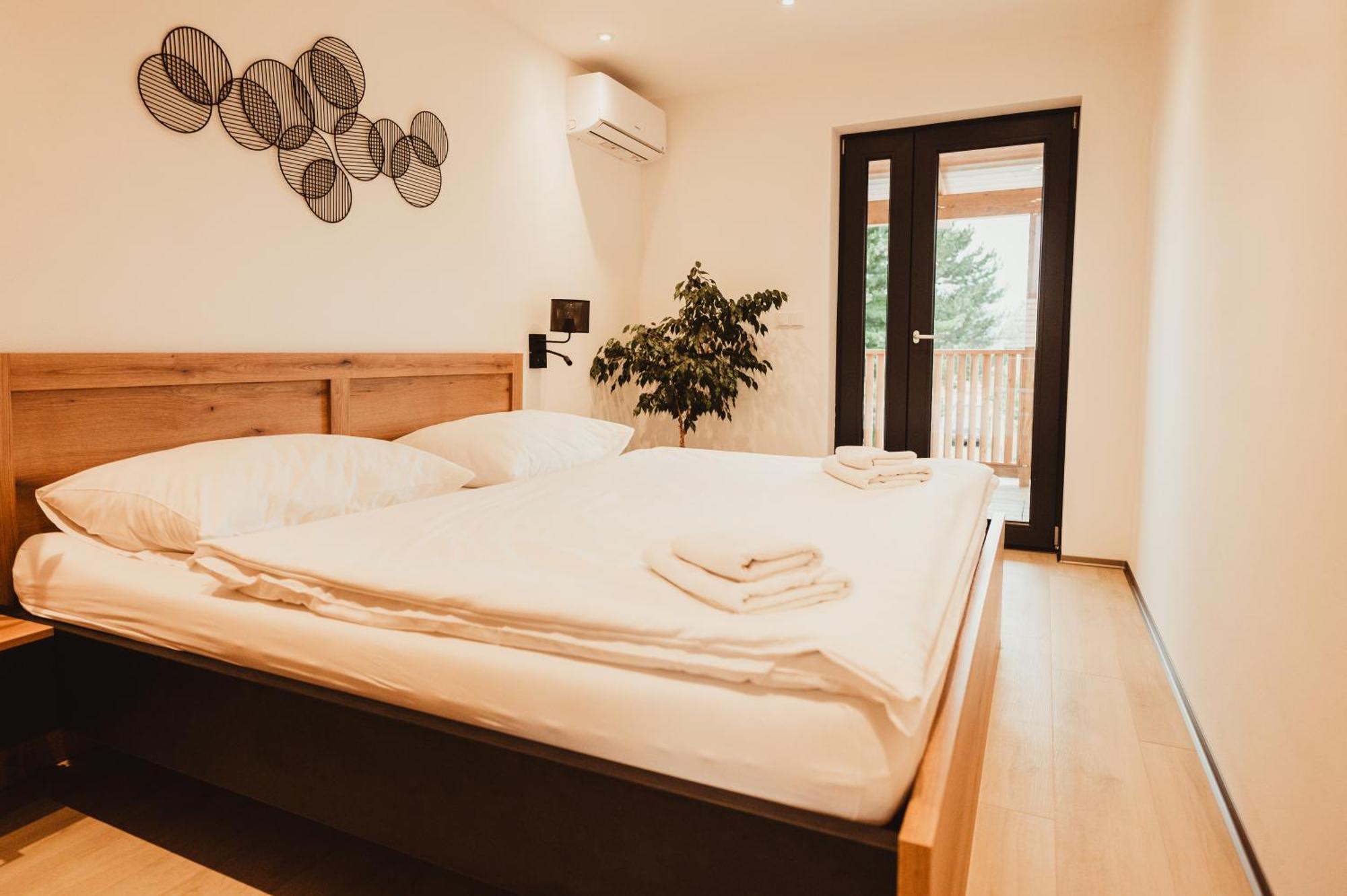 Hotel U Racka Ostrožská Nová Ves Bagian luar foto