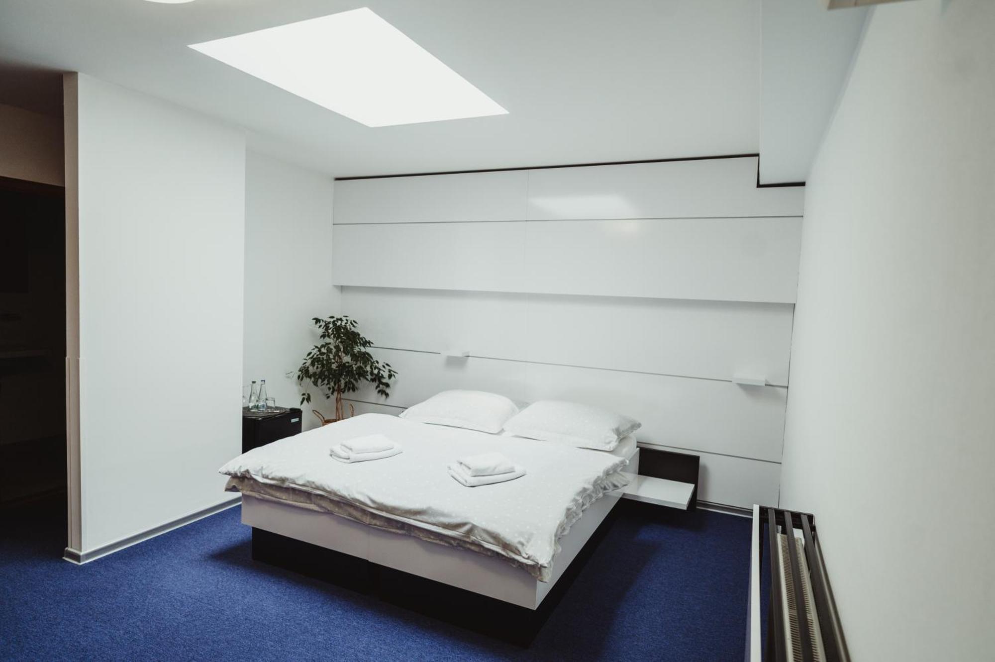 Hotel U Racka Ostrožská Nová Ves Bagian luar foto