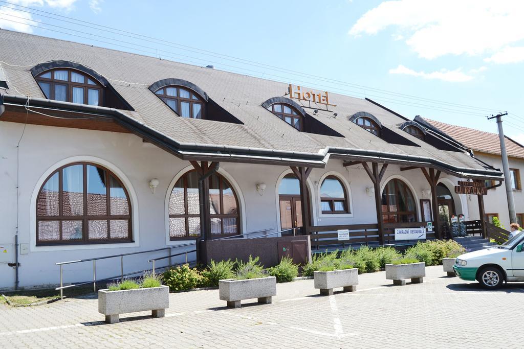 Hotel U Racka Ostrožská Nová Ves Bagian luar foto
