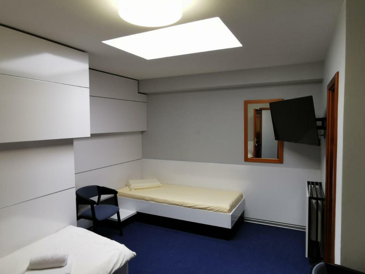 Hotel U Racka Ostrožská Nová Ves Bagian luar foto