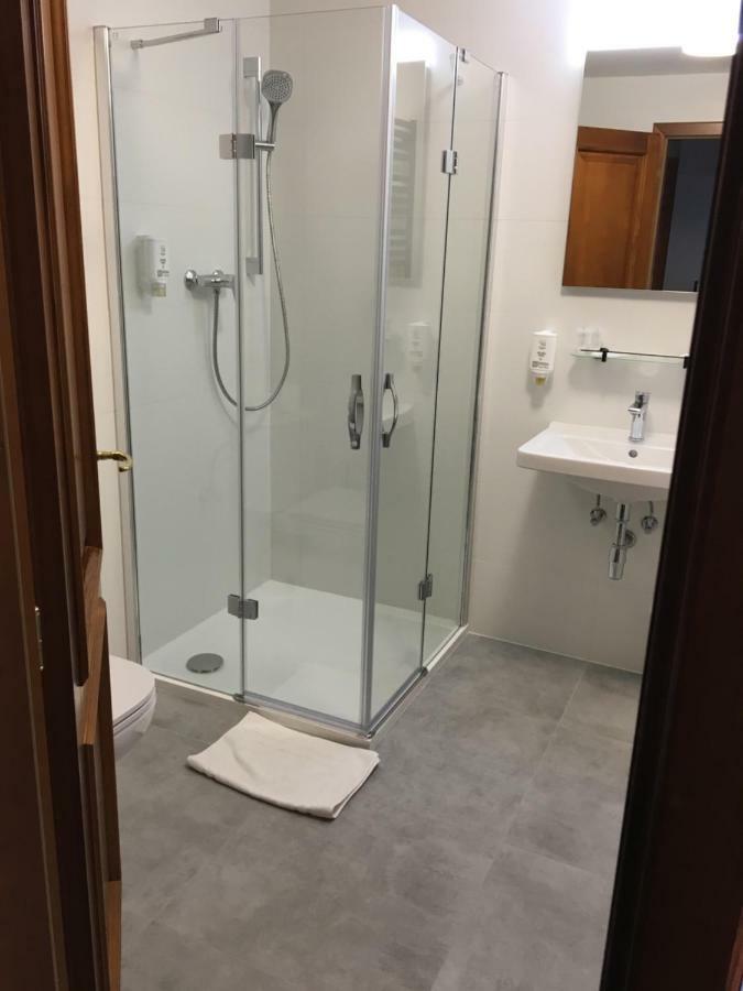 Hotel U Racka Ostrožská Nová Ves Bagian luar foto